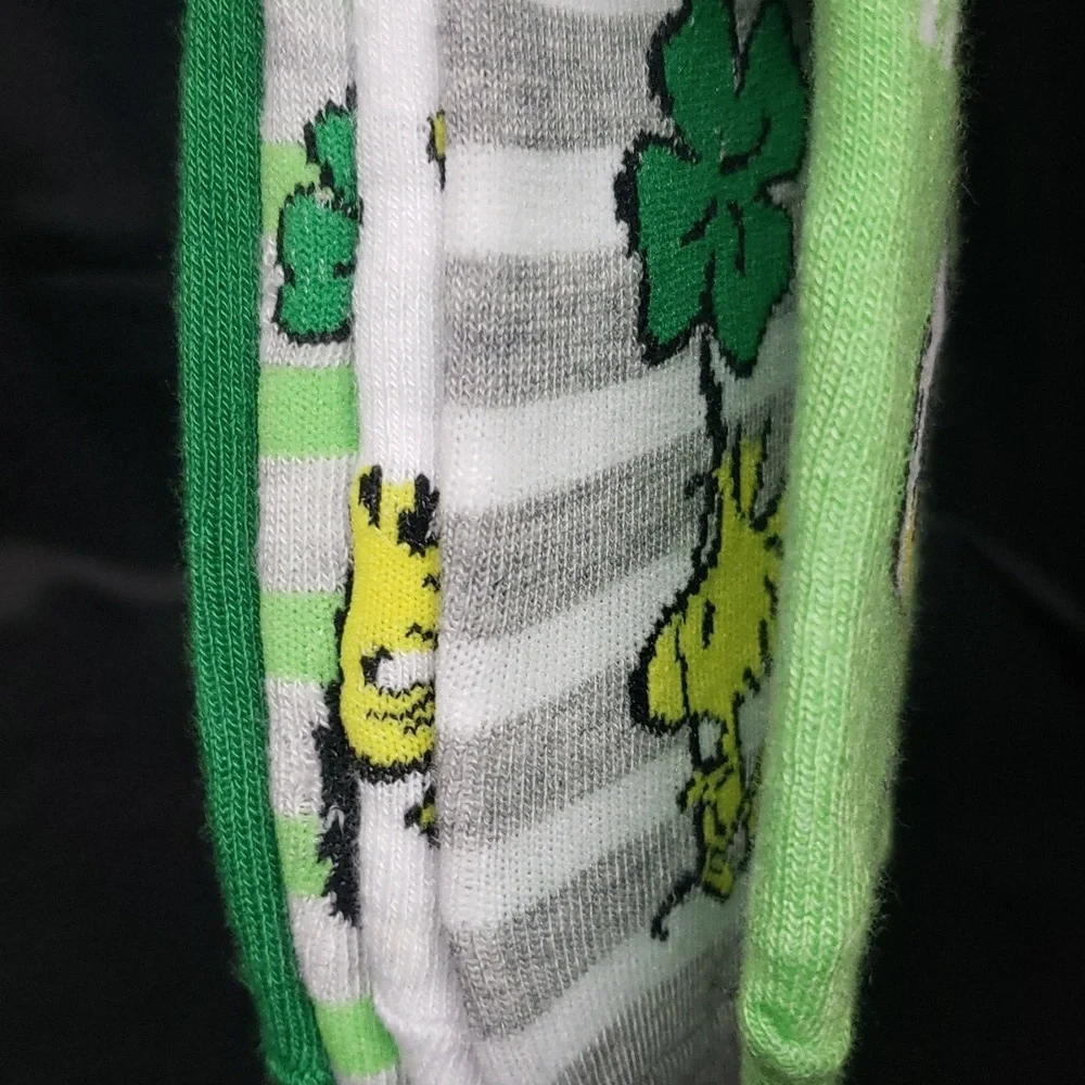 Peanuts NWT Snoopy and Woodstock, Four Leaf Clover 5 pairs Footie Socks